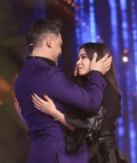 Răzvan Simion, luat la „rost” de propria fiică. Ianca, discurs emoționant pentru tatăl său pe scena iUmor