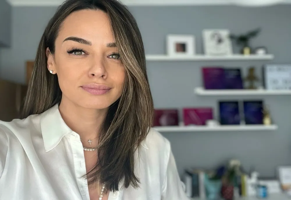 Cum arată ținuta purtată de Andreea Raicu la Premiile Gopo 2024. Corsetul, realizat din piesele unui calculator