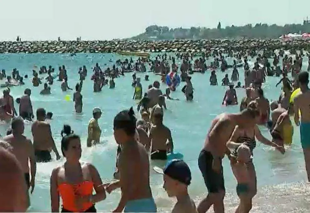 Șeful salvamarilor din sudul litoralului, avertisment pentru părinți: „Niște cursuri de înot la piscină nu sunt suficiente”