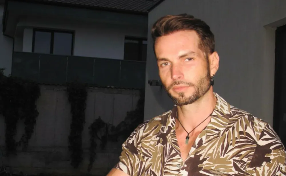 Cum se apără Randi după ce a fost atacat că Morandi a cântat în Rusia