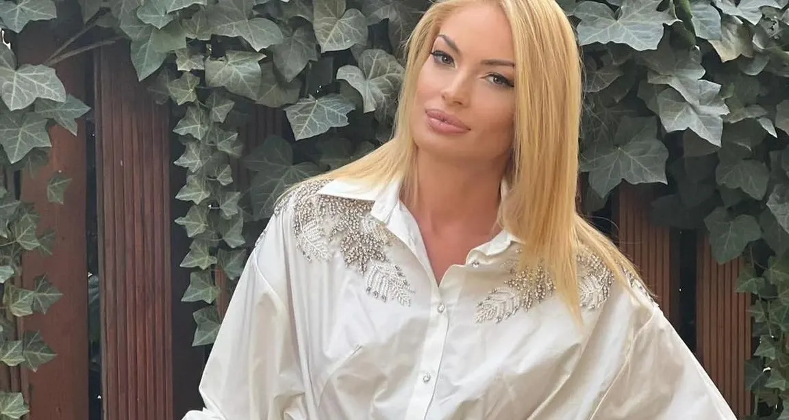 Intervenţiile estetice la care Valentina Pelinel apelează de două ori pe an