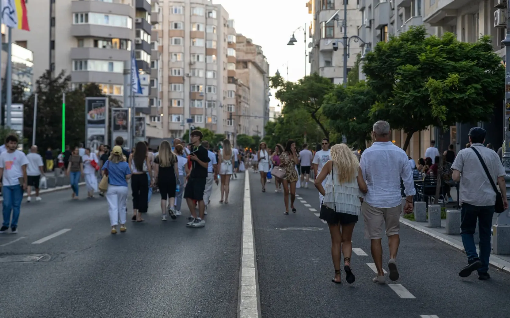 Calea Victoriei devine promenadă pietonală în ultimul weekend de vară, prin programul Străzi Deschise
