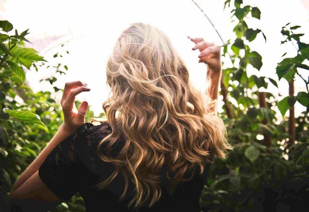 BEAUTY HACKS: TRUCURI COOL PE CARE MERITĂ SĂ LE ÎNCERCI