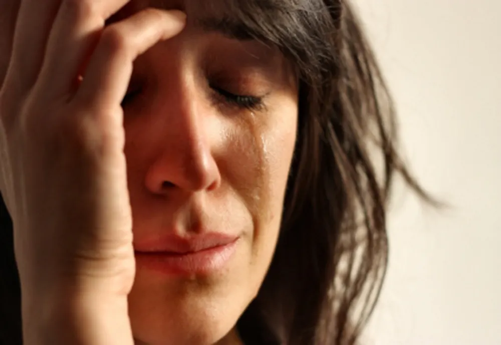 ANXIETATE DUPĂ DIVORȚ. 3 PAȘI SĂ-ȚI RECAPEȚI SIGURANȚA