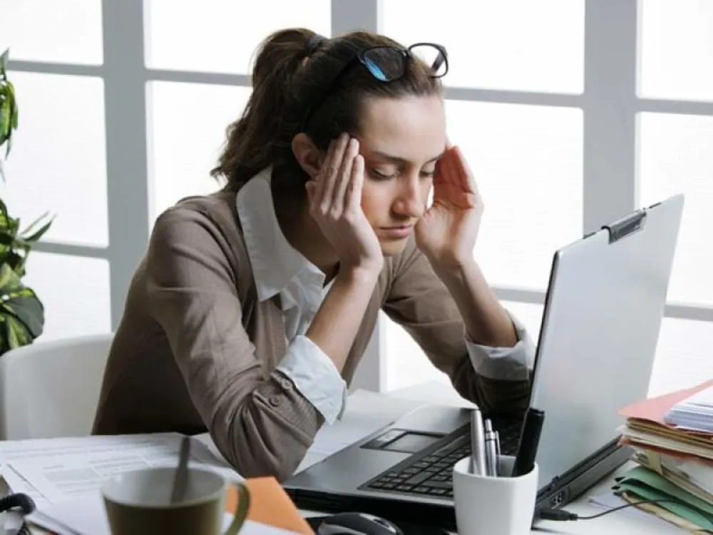Studiu: 35% dintre angajații din România folosesc inteligența artificială la serviciu, peste media europeană