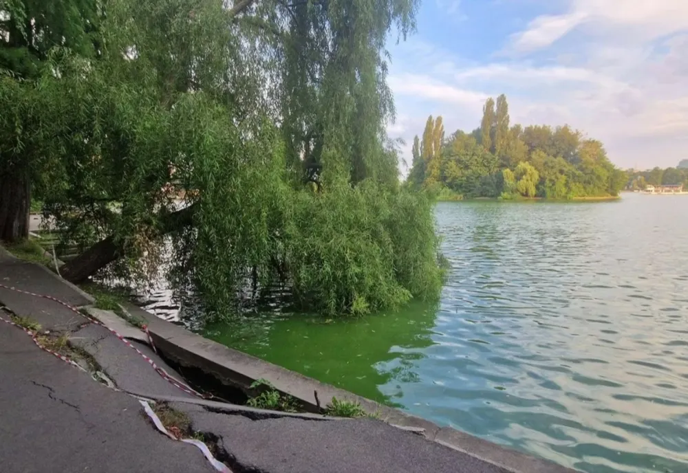 Se golește Lacul Herăstrău. Ce urmează să se întâmple în următoarele zile