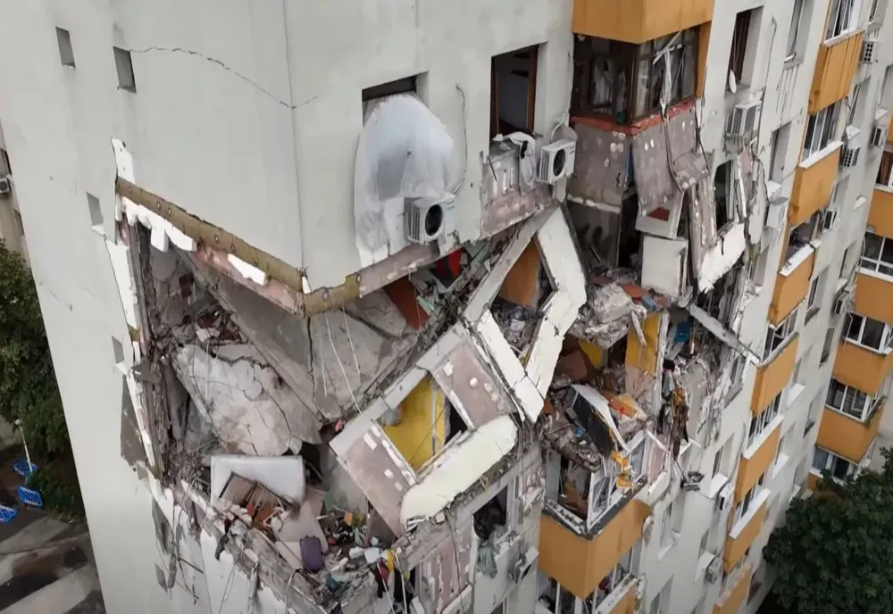 Imagini aeriene spectaculoase: amploarea distrugerilor din blocul din Rahova