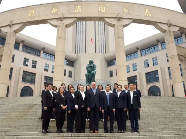 Colț Românesc de carte inaugurat la Biblioteca Provincială Shaanxi din China