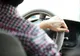 Românii care vor putea obține permisul auto fără a urma școala de șoferi! Se pot înscrie direct la examen