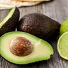 Ce se întâmplă în organism dacă mănânci avocado în fiecare zi. Beneficiile și efectele consumului regulat
